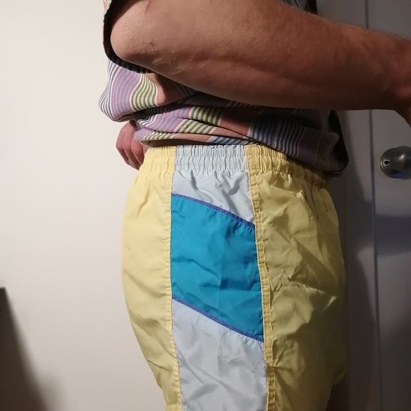 Vintage Swim shorts - Picture 2 of 4